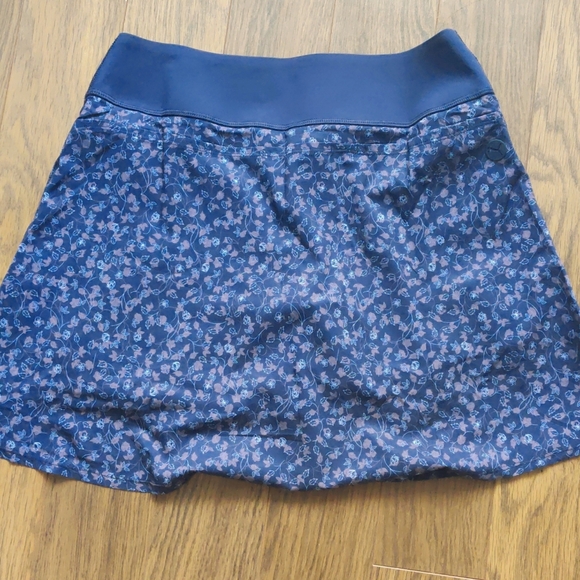 Nwot Puma golf floral skort - Picture 1 of 6
